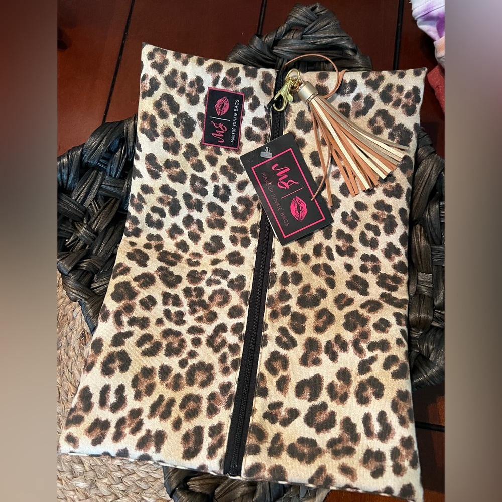 large makeup junkie bag